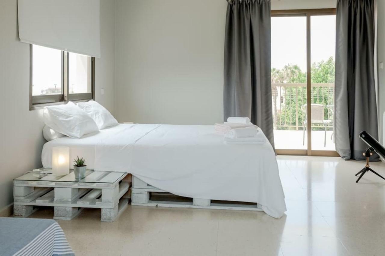 Villa 26 Paphos ภายนอก รูปภาพ